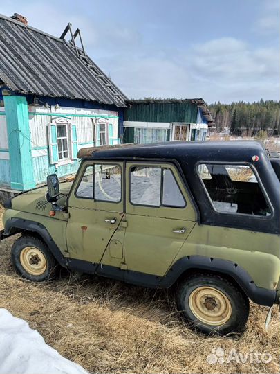 УАЗ 31512 2.4 МТ, 1989, битый, 20 000 км