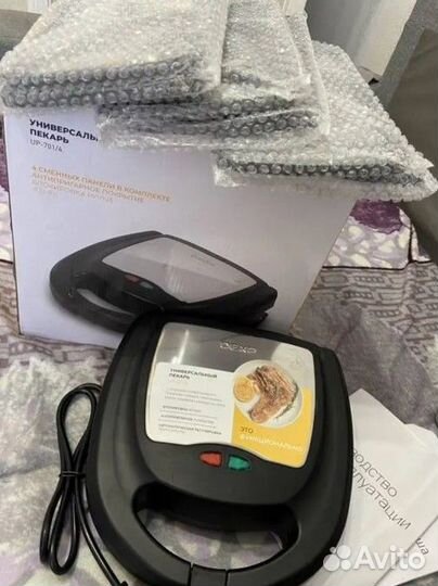 Электрическая вафельница новая