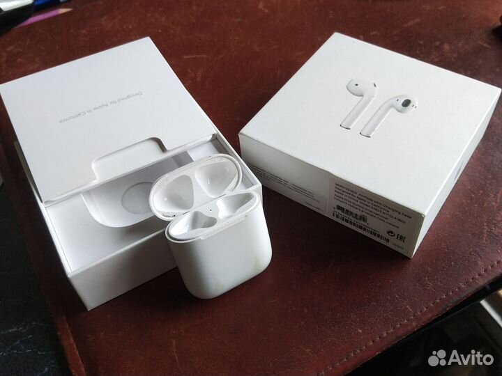 Кейс для apple airpods, без наушников. Оригинал