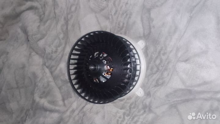 Вентилятор печки W210 новый