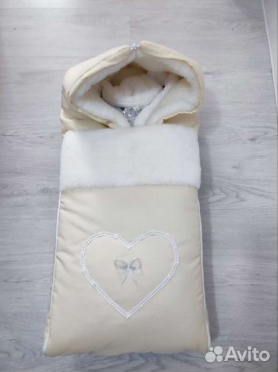 Конверт на выписку зимний на овчине с одеялком