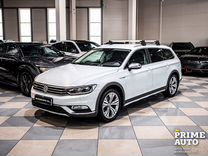 Volkswagen Passat 2.0 AMT, 2018, 73 000 км, с пробегом, цена 3 309 000 руб.