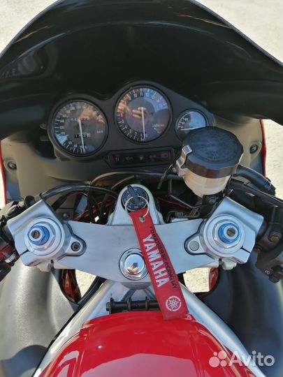 Yamaha yzf 600 r thundercat