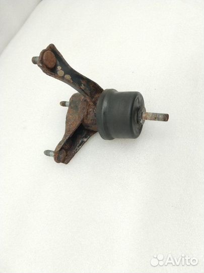 Опора АКПП Toyota Camry 30 2azfe 2003