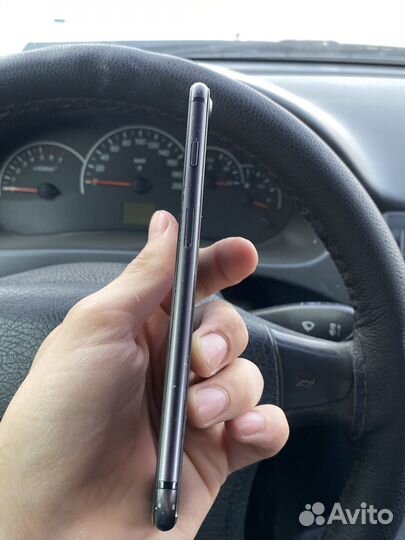 iPhone 8 Plus, 64 ГБ