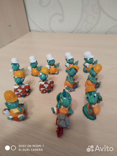 Фигурки от киндер из 90-х