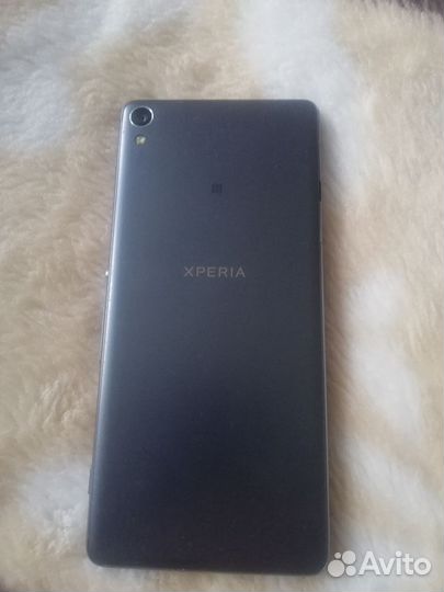 Sony Xperia XA, 2/16 ГБ