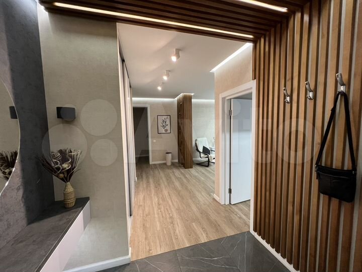 3-к. квартира, 90,5 м², 2/5 эт.