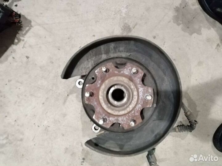 Ступица задняя Mitsubishi Pajero 3