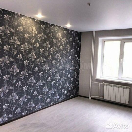 Оклейка обоев