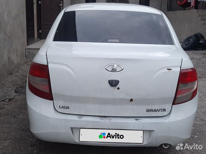 LADA Granta 1.6 МТ, 2012, битый, 500 000 км