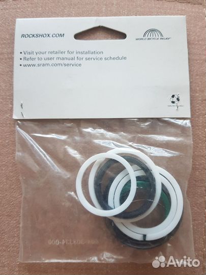 Комплект сервисных уплотнений для вилки Rock Shox