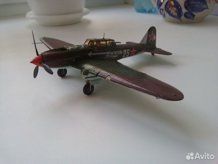 Продам собранные модели: Самолеты, Танки, Корабли