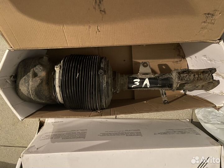 Пневно- стойки от lexus RX 300