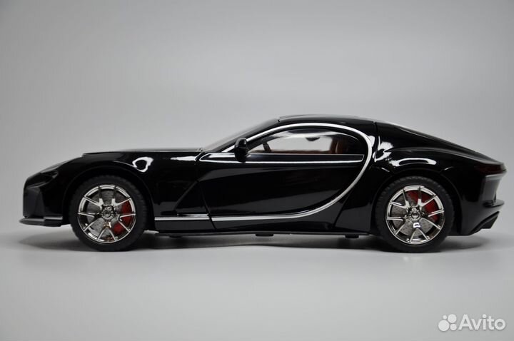 Модель автомобиля Bugatti Atlantic металл