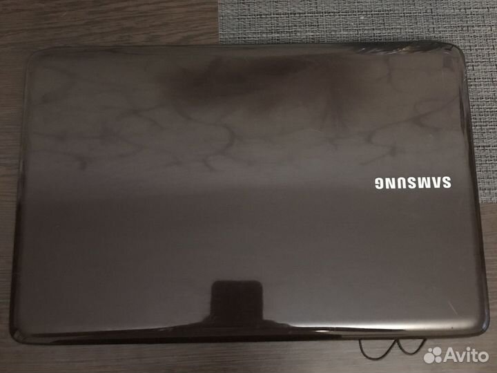 Крышка матрицы для ноутбука samsung R540