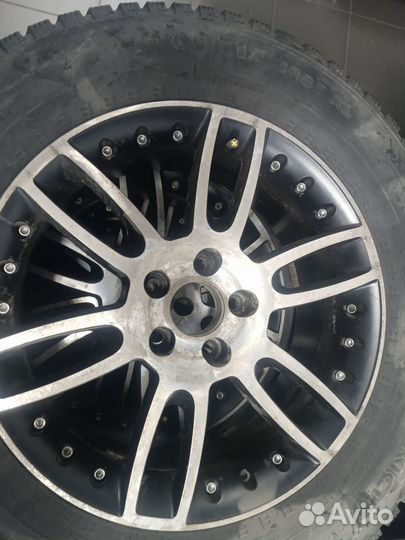 Литые диски с резиной 235/65 R17 108T Nokian Nordm