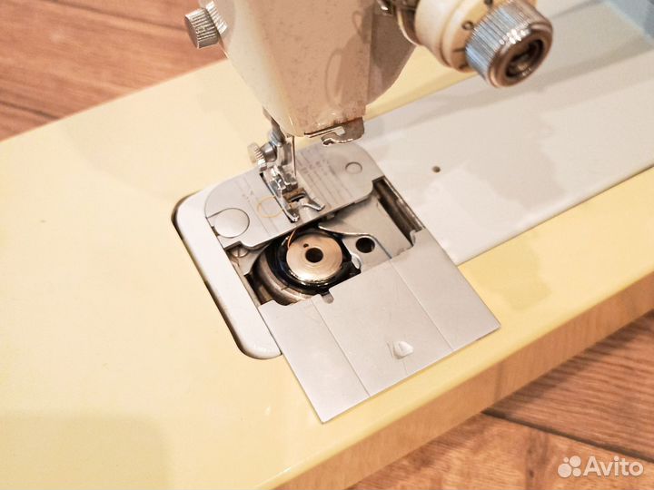 Швейная машина Singer 433