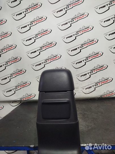 Подлокотник nissan AD wingroad veny11 VEY11 VFY11 VGY11 vhny11 VY11 wfny11 WFY11 whny11 WHY11 WPY11