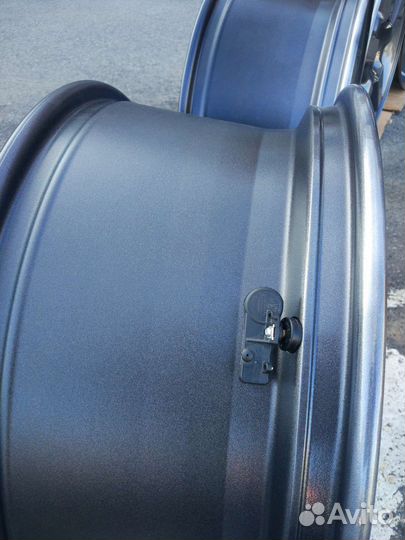 Диски R20 chevrolet Tahoe