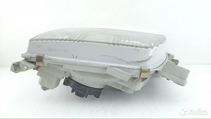 Фара левая Nissan Elgrand ALE50 1998