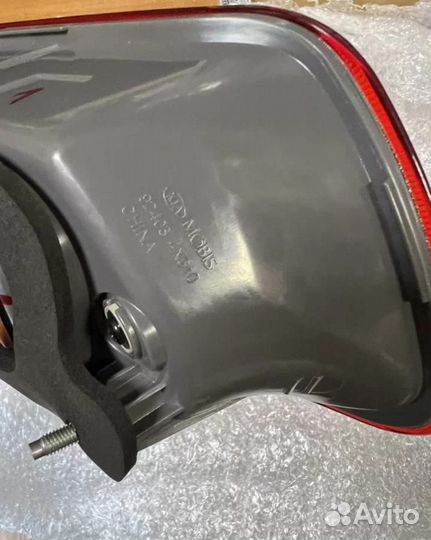 LED фонарь левый в крышку Киа Рио 3 хетчбэк