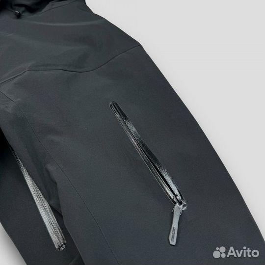 Ветровка Arcteryx Alpha SV черная (M-XXL)