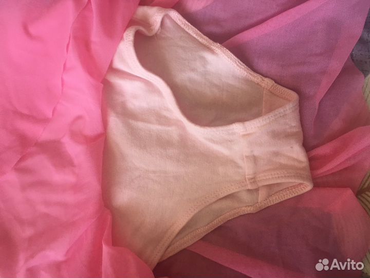 Купальник спортивный и юбка для девочки 98-104