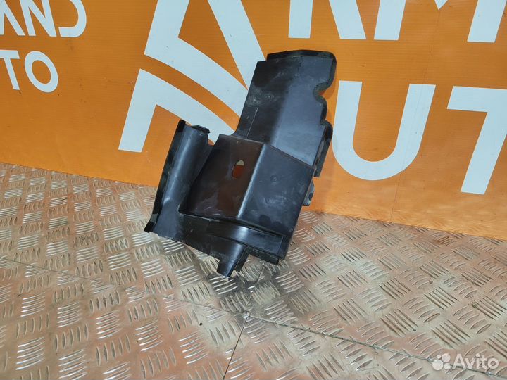 Дефлектор радиатора правый Tank 500 1 2021-Нв