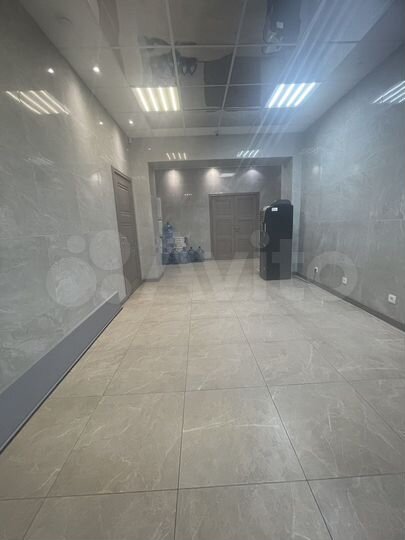 Свободного назначения, 606 м²