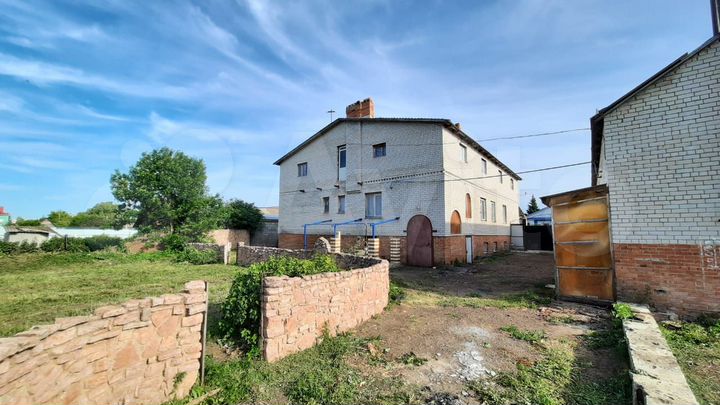 Коттедж 210 м² на участке 14 сот.