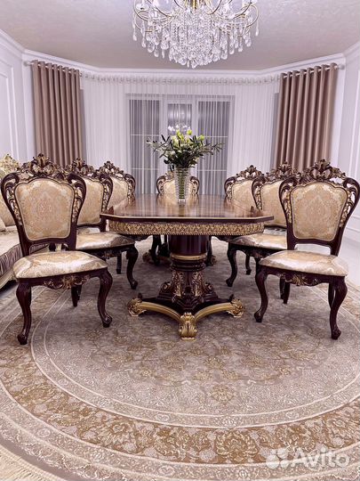 Стол в наличии