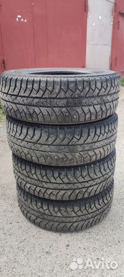 Bridgestone Ice Cruiser 7000 205/60 R16