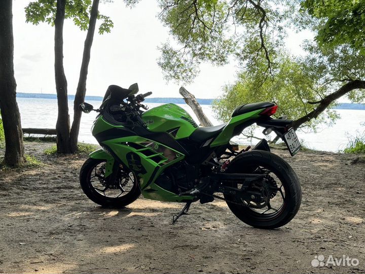 Kawasaki EX300B