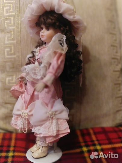 Кукла фарфоровая коллекционная 40 см из Европы