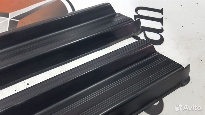 Салонные порожки задние на Mercedes W201 E190