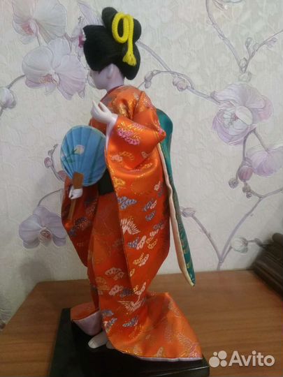 Кукла фарфоровая коллекционная