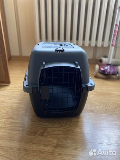 Переноска для кошек пластиковая