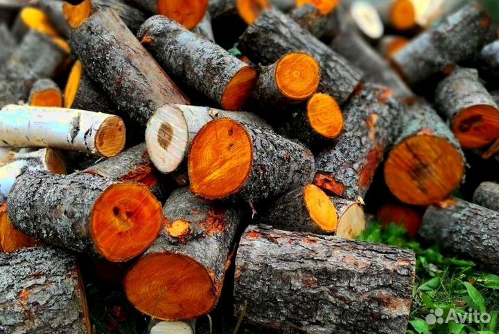 Дрова сложенные