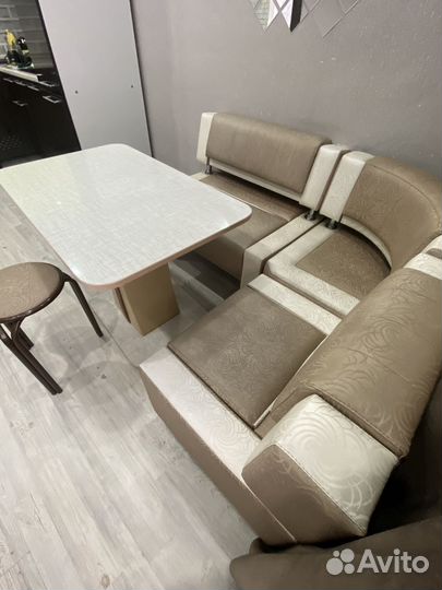 Кухонный уголок