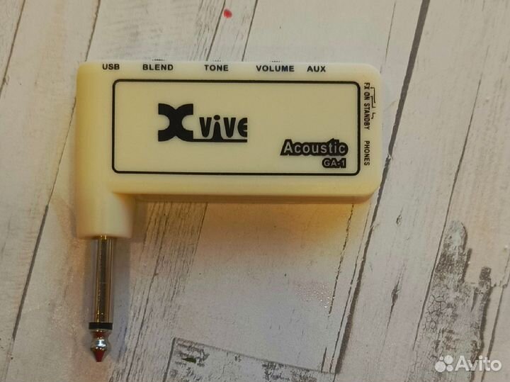 Гитарный усилитель для наушников Xvive GA-1
