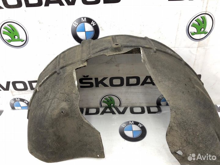 Подкрылок передний правый Skoda Octavia Rs A5 (1Z)