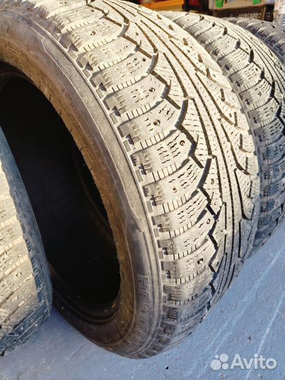 Шины зимние 255 50 R19