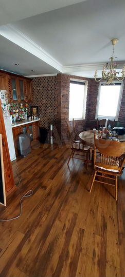 Дом 170 м² на участке 12 сот.