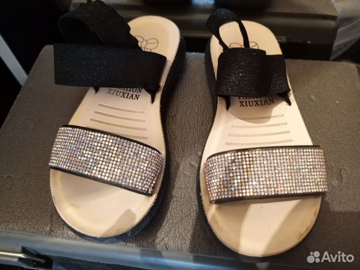 Сандалии для девочки