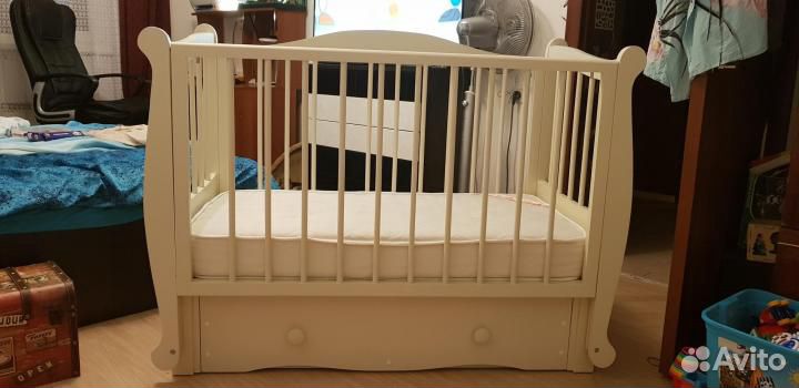 Детская кроватка натуральное дерево продольный мая