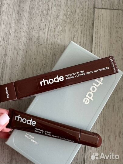 Rhode lip case и lip tind чехлы и бальзамы для губ
