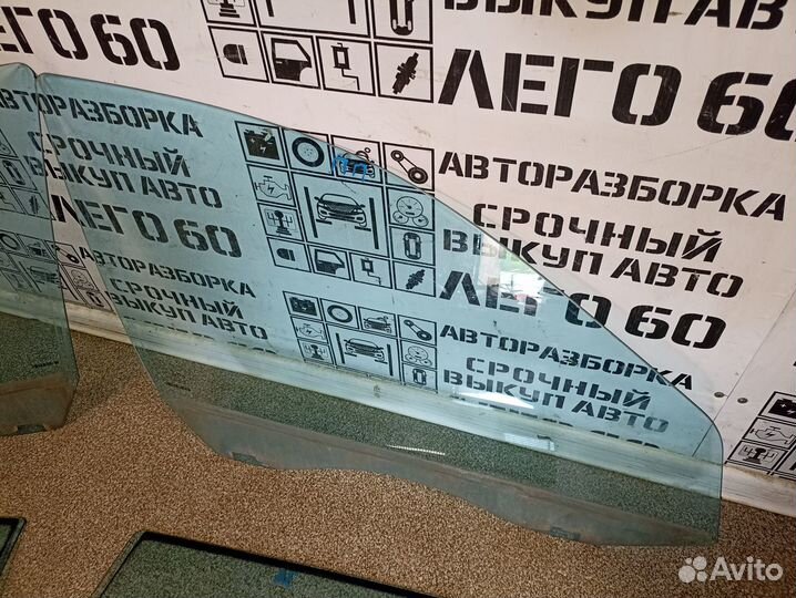 Стекло двери для Mercedes Benz W211