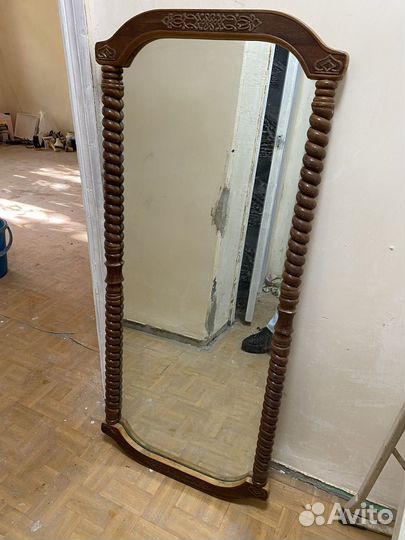 Зеркало старинное