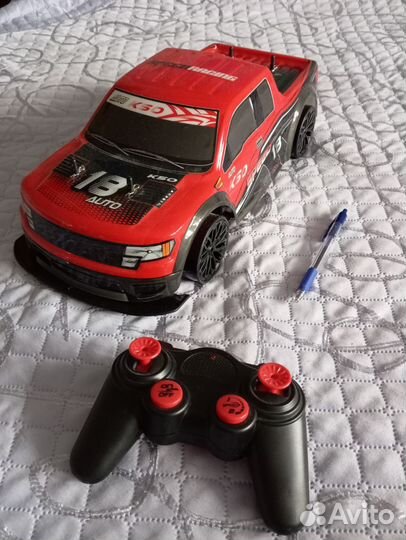 Машинка на радиоуправлении